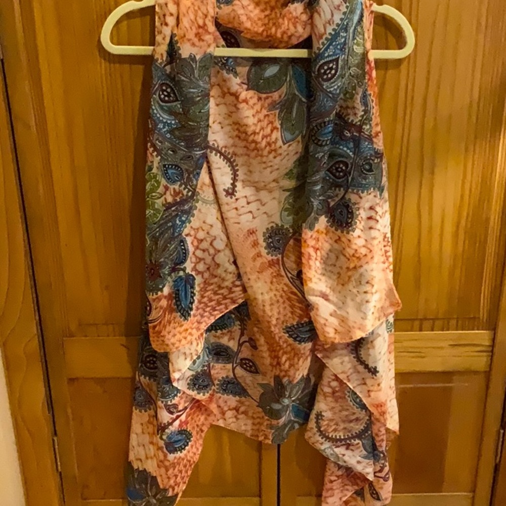 Women’s summer shawl